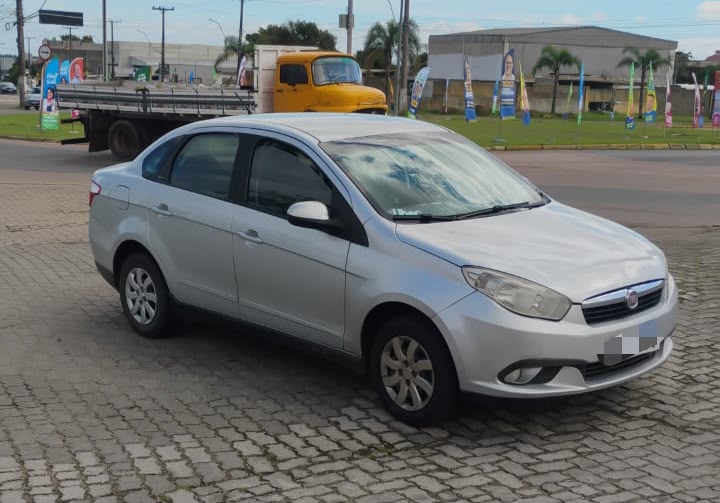 Fiat Grand 2013