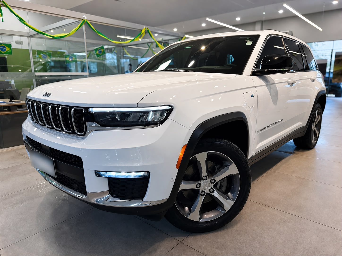 Jeep Grand 2024